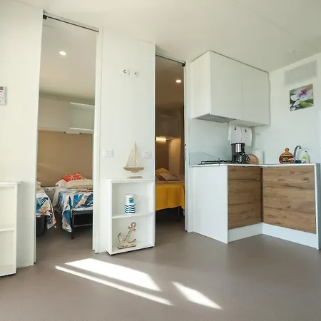 Camp House Miocic Kemping *